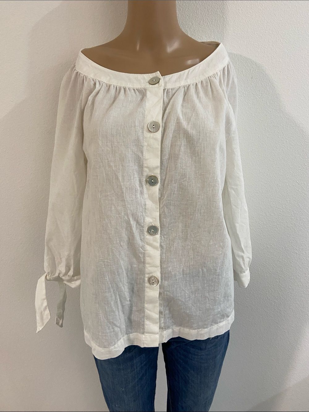 Max Studio cream Off-Shoulder Button Front Blouse sz m